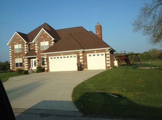 661 Hickman Ln, Woodstock, IL