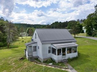 1480 Brick Rd, Loretto, PA 15940