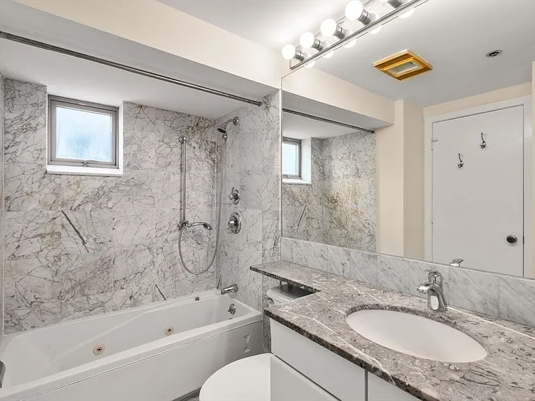 931 Massachusetts Ave #1003 — Photo 5