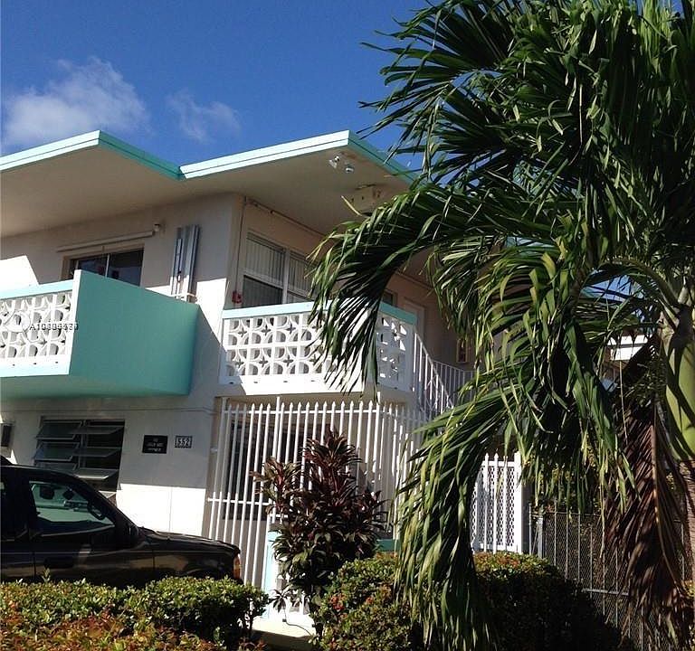 2nd image of 552 Euclid Ave APT 4