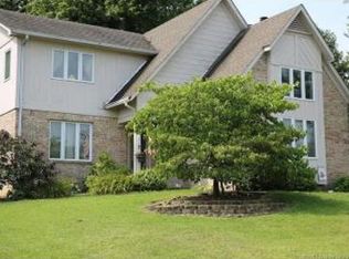 703 Rolling Creek Dr, New Albany, IN 47150