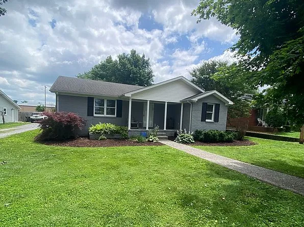 209 River St, Hartsville, TN 37074