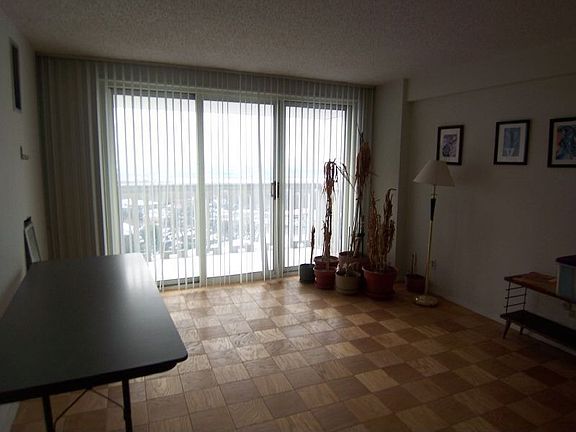4th image of 555 North Ave APT 14L