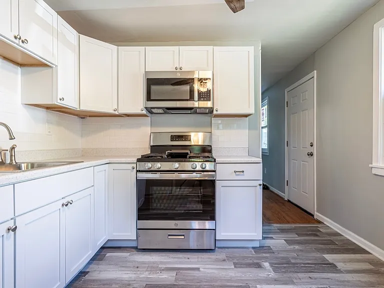 163-165 Woodlawn Cir — Photo 19