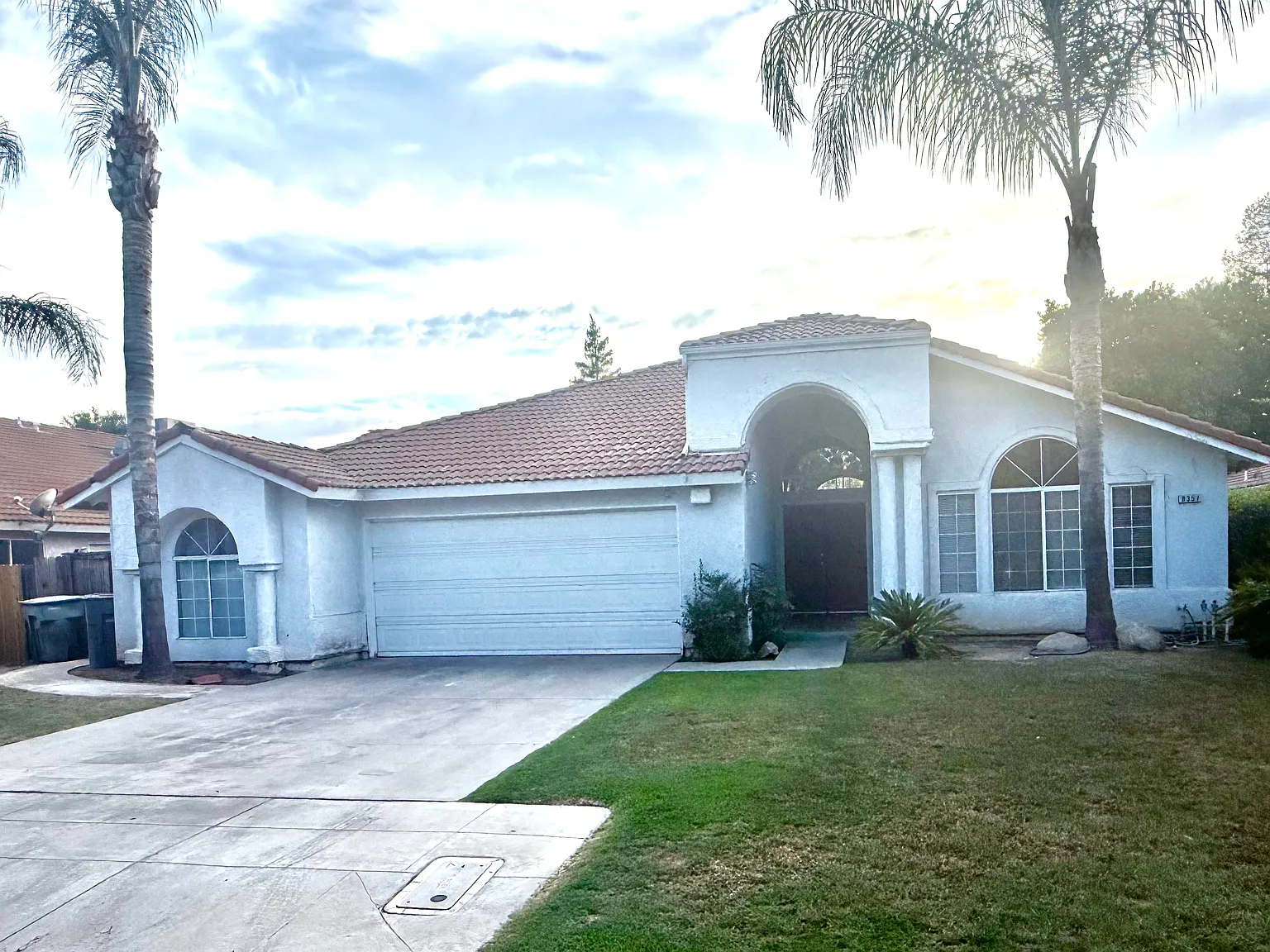 8357 N Barton Ave — Photo 1