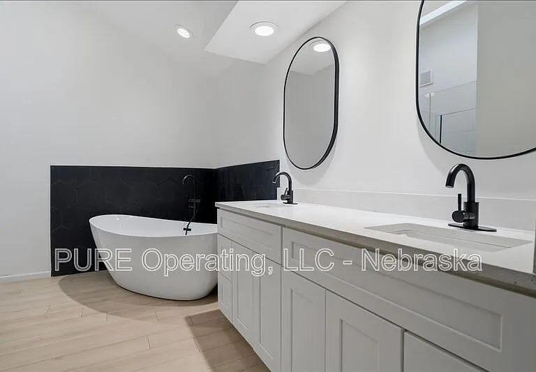 15527 Mason Cir — Photo 20