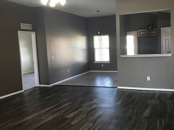 4th image of 18109 Calle Way