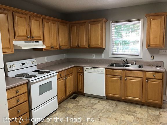 2nd image of 3801 A Baylor St