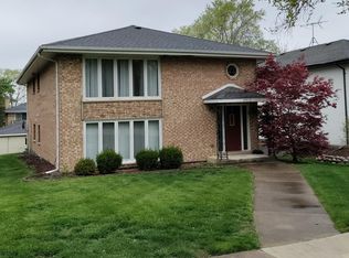 4912 Center Ave #1, Lisle, IL 60532