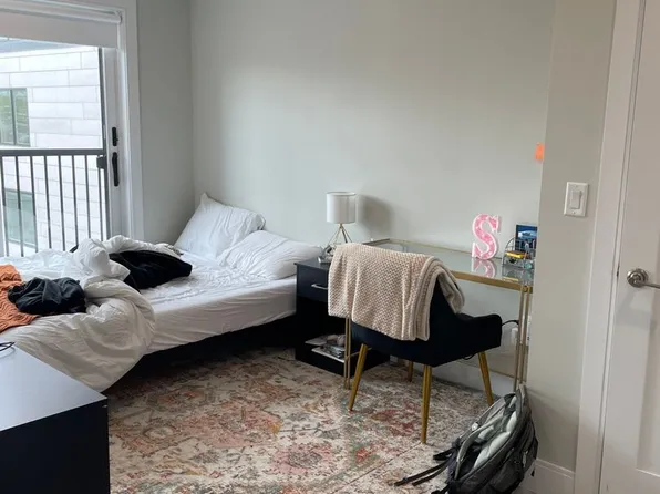 204 Old Colony Ave #M619, Boston, MA 02127