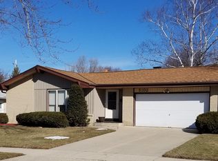 5102 Russell Dr, Greendale, WI 53129