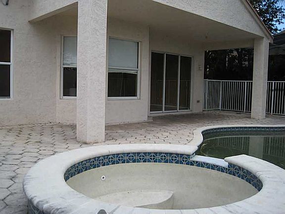 4th image of 6576 Capistrano Beach Trl