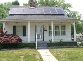 4912 Howe Rd, Wayne, MI 48184