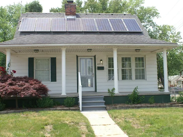 4912 Howe Rd, Wayne, MI 48184