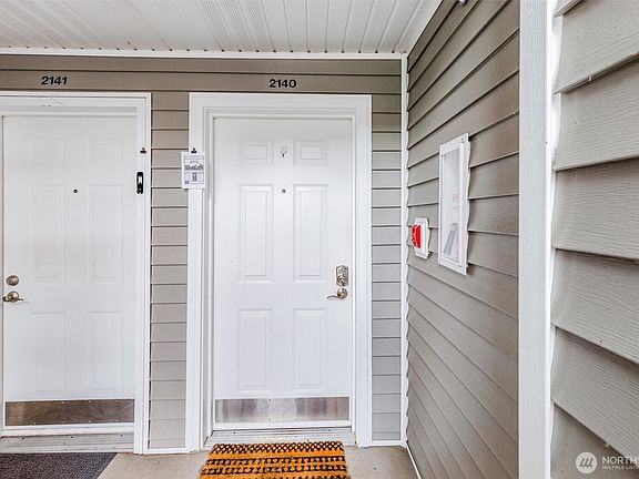 2nd image of 715 Harrington Place SE #2140