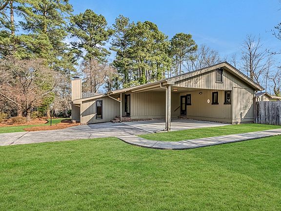 5th image of 507 Riderwood Dr