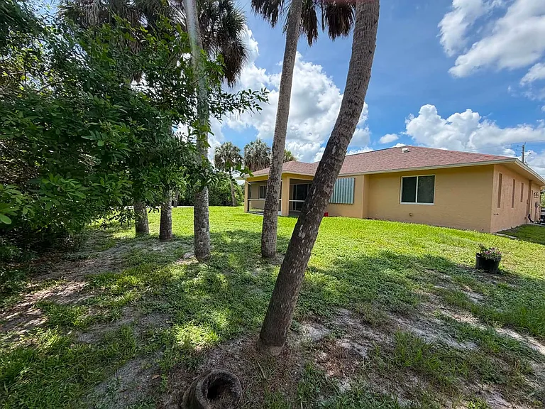 17031 Hillsborough Blvd — Photo 31
