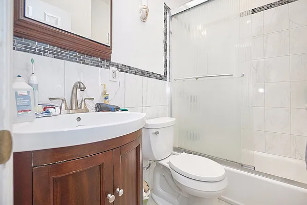 Rented by Keller Williams NYC | media 20