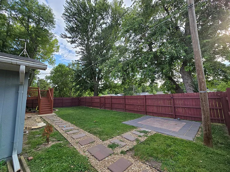 2025 Beck St — Photo 76