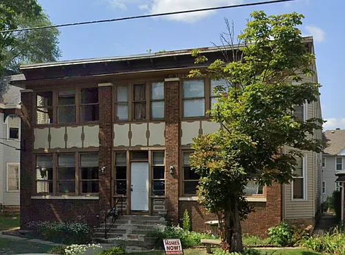 136 N Longwood St Photo 1
