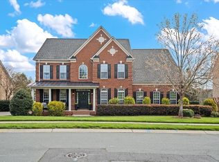 1001 Crooked River Dr, Waxhaw, NC 28173