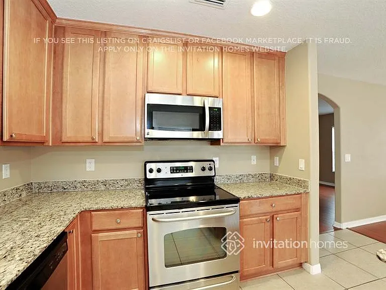 3328 Thistledown Ln — Photo 7