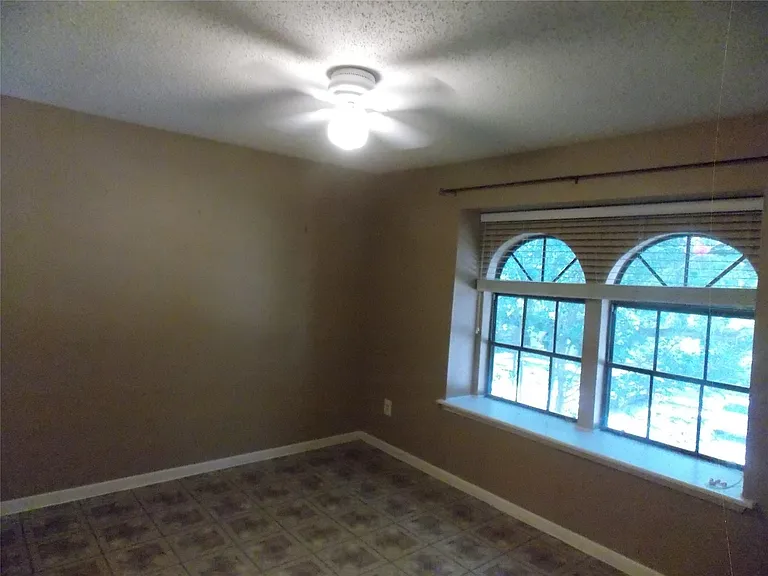 17738 Kings Park Ln #17738 — Photo 7