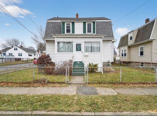 145 Pleasant St, Fairhaven, MA 02719