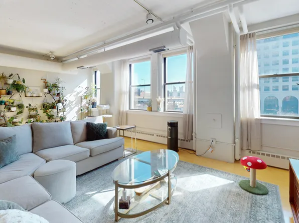 210 South St #3-4, Boston, MA 02111