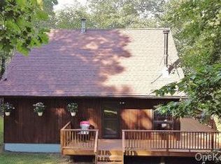 23 Newton Dr, Middletown, NY 10940