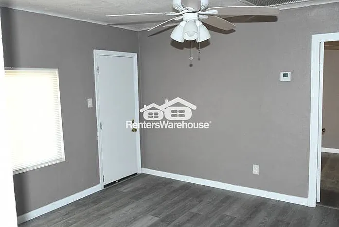 210 N Casa Grande Ave — Photo 3