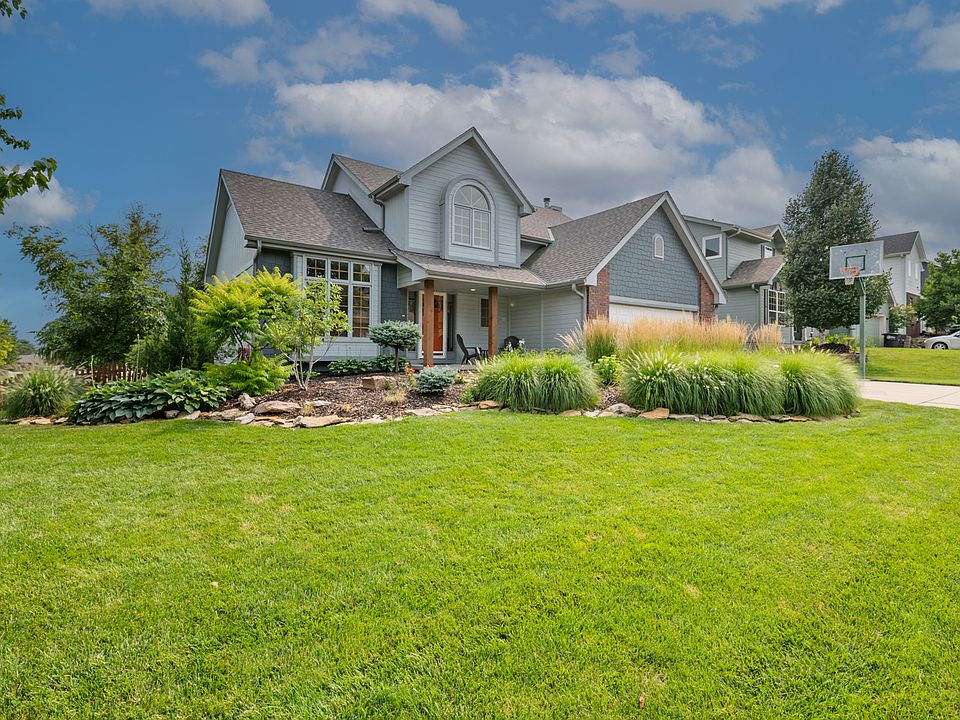 Front yard and House