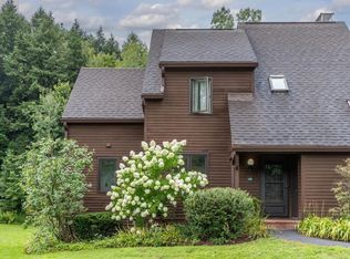 450 Acorn Ln, Shelburne, VT 05482