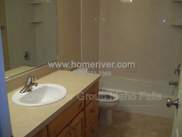 3851 John Adams Pkwy — Photo 5