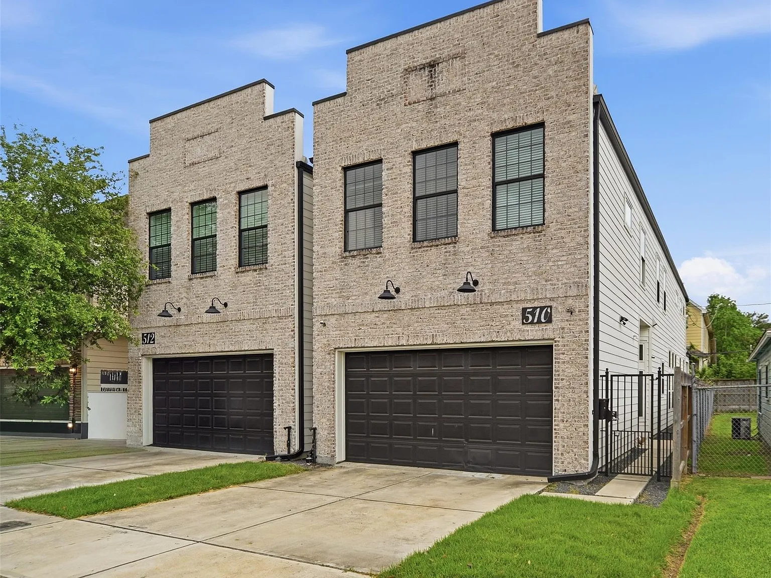 3 bed, 3.5 bath, 2608 sqft, $4,750 — Photo 3