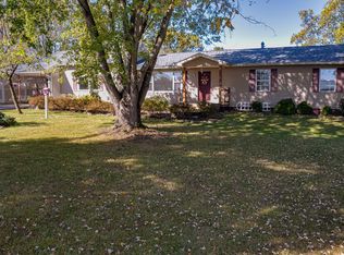 1939 Brucetown Rd, Kearneysville, WV 25430