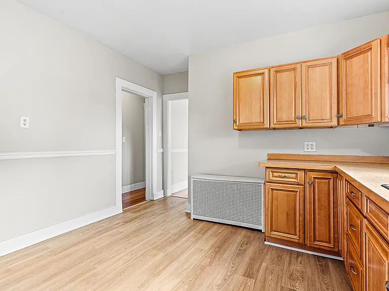 122 Grant Ave #122 — Photo 12