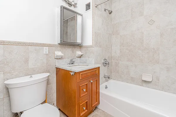 Rented by Modern Spaces | media 27