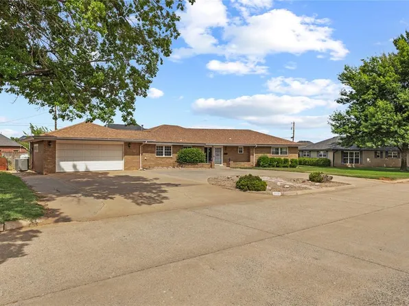 1308 Grandview Dr, Weatherford, OK 73096