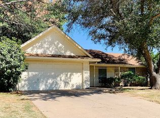 1404 Los Colinos Ct, Graham, TX 76450