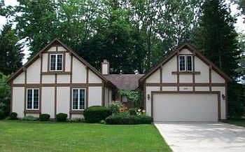 1st image of 546 Monroe Ct