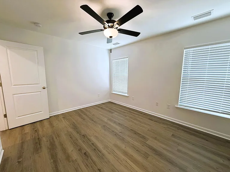 3734 Meadow Vista Ln — Photo 15