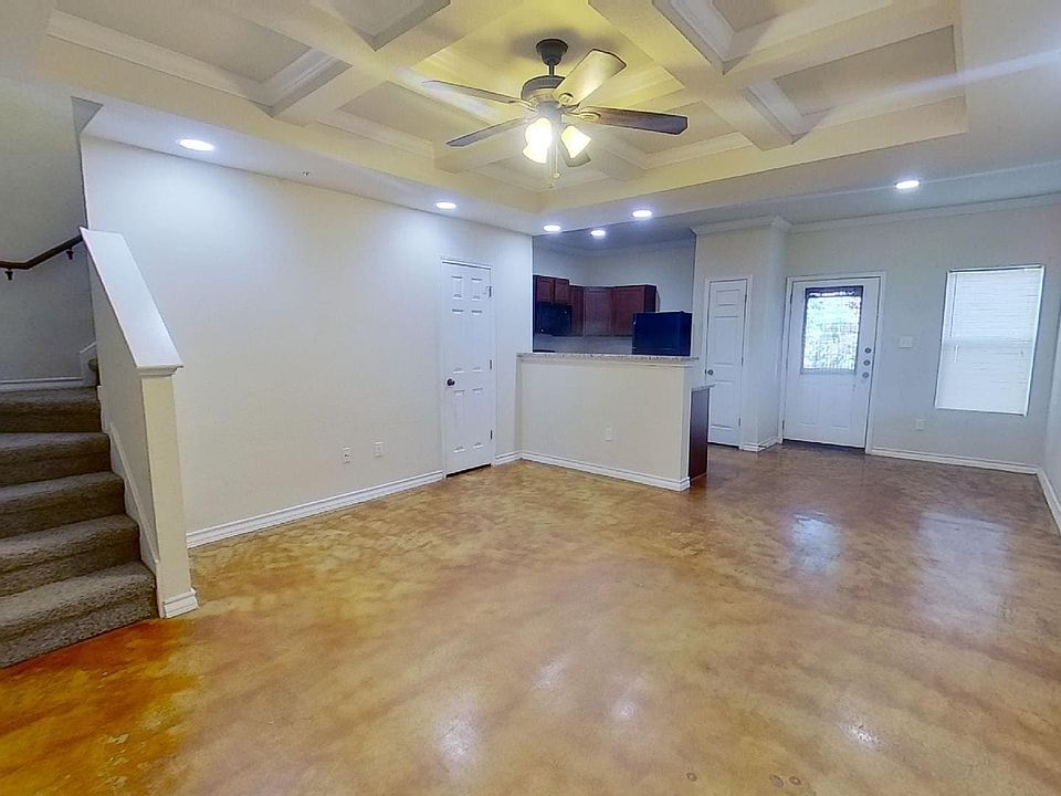 1st image of 4919 Flipper Dr #4919