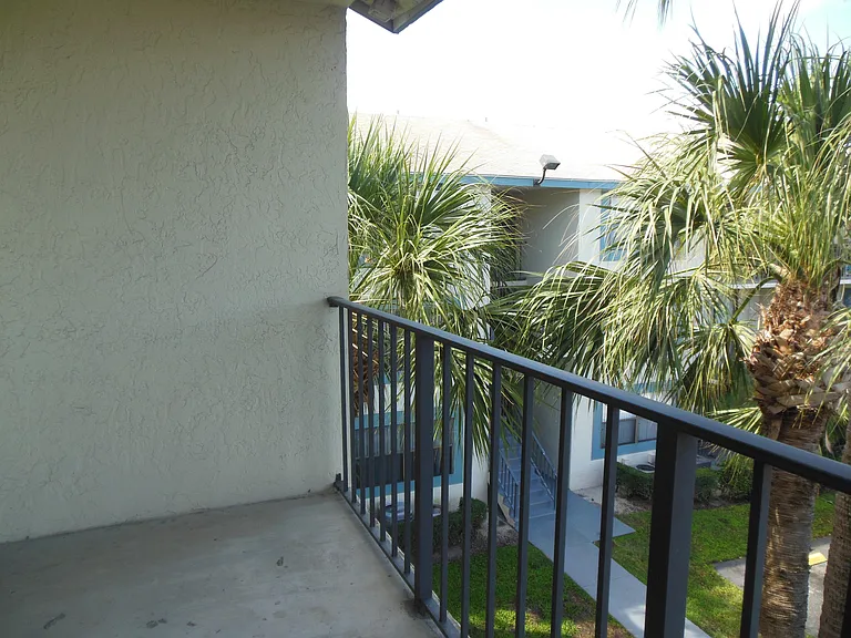 728 Executive Center Dr #31 — Photo 16
