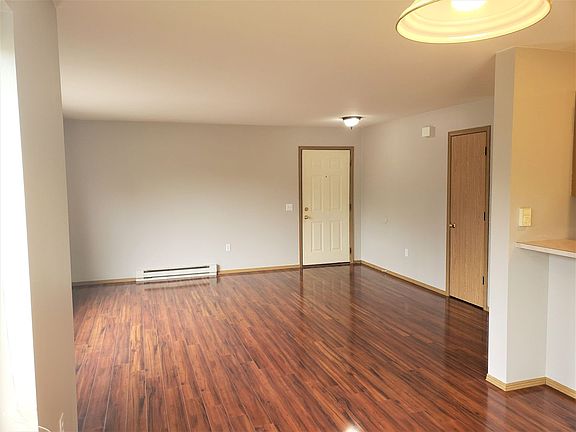 2nd image of 1804 E Sunset Dr APT 102