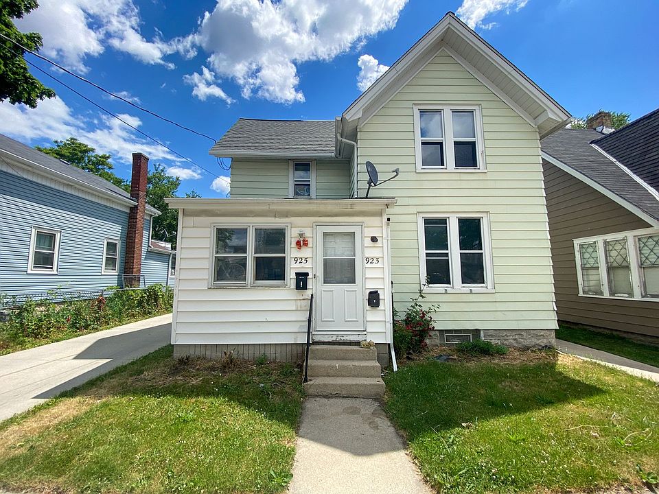 1st image of 923-925 Pleasant St #923