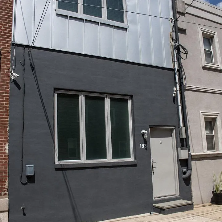 153 Richmond St #1