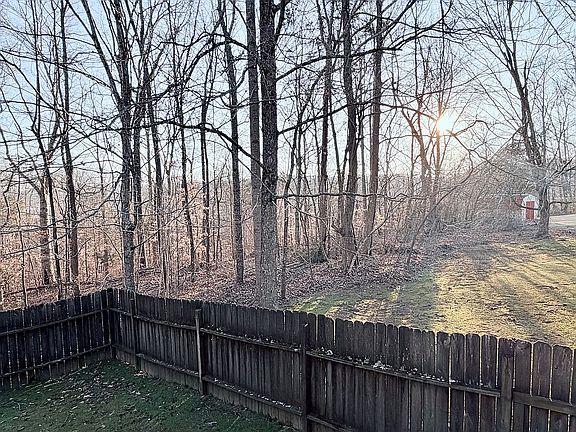4th image of 311 Michael Dr