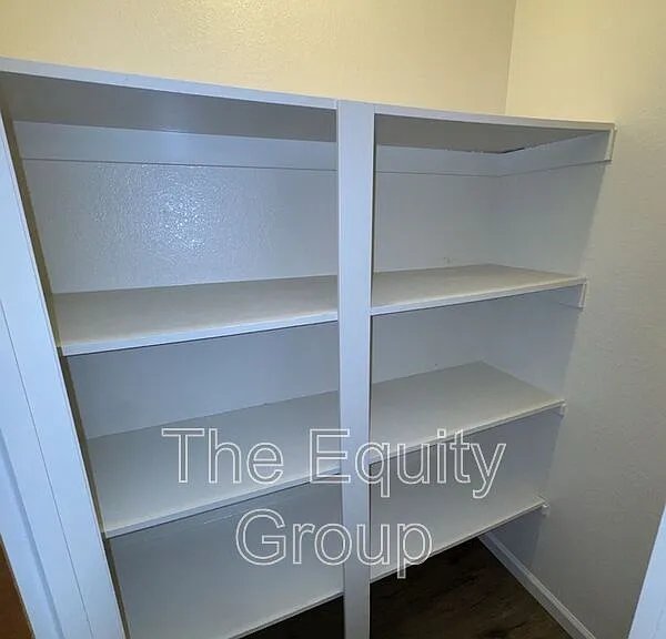 1326 W Elowin Ave — Photo 18
