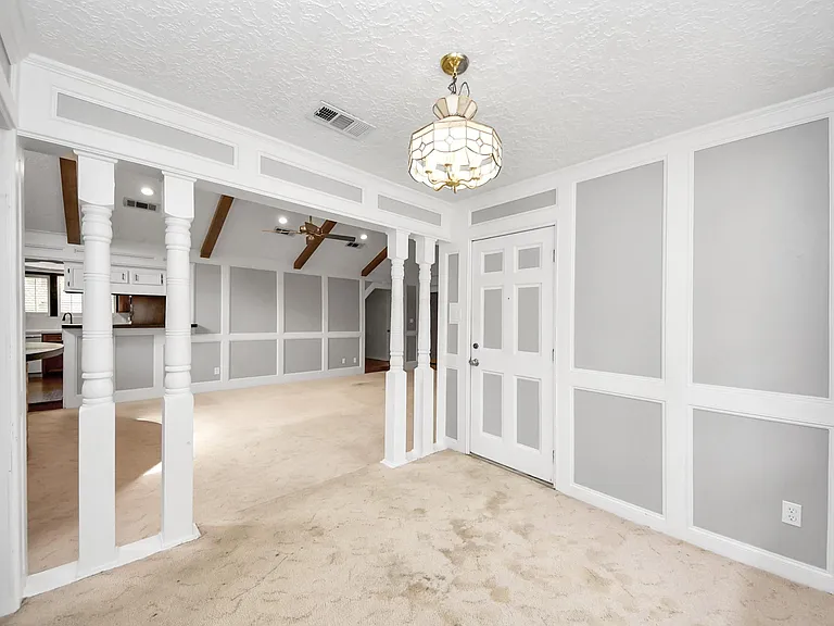 7510 Renmark Ln — Photo 26